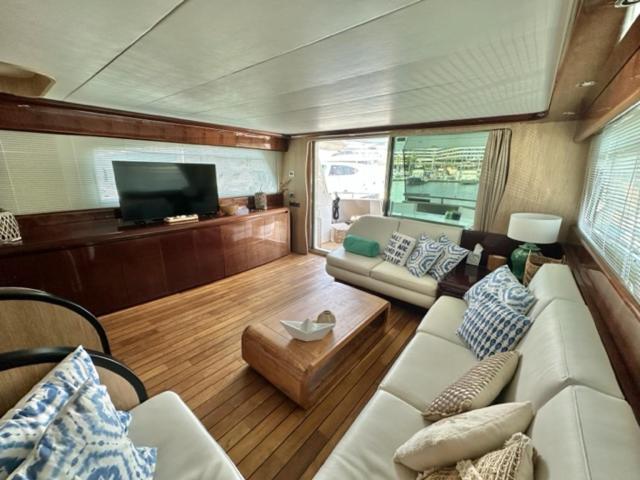Отель Motoryacht 21 Avec Equipage Барселона Экстерьер фото