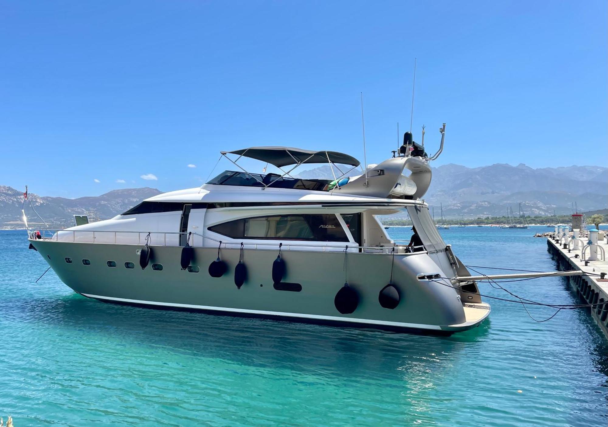 Отель Motoryacht 21 Avec Equipage Барселона Экстерьер фото